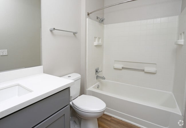 Interior Photo - Bell Almaden