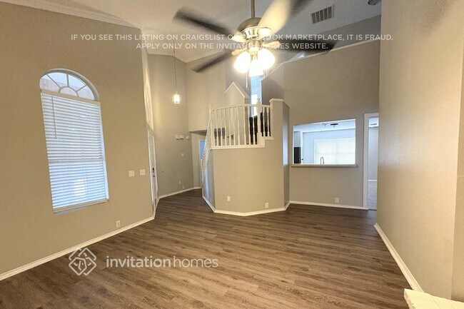 Foto del edificio - 846 San Jacinto Dr