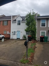 Building Photo - 127 E Pamela Dr