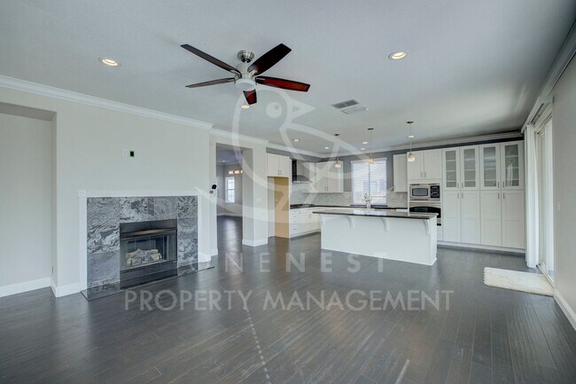 Building Photo - Twelve Bridges beauty! | Backed up to miles of walking paths