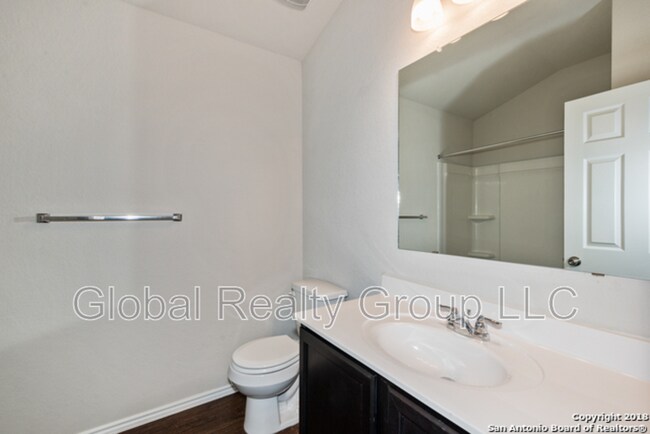 Building Photo - 108 Fabarm Ln