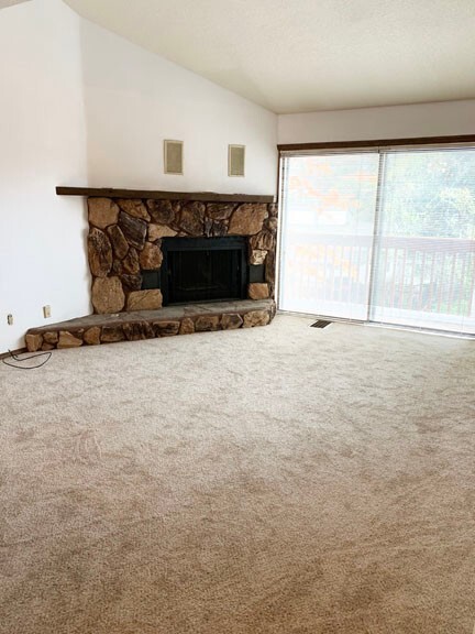 Building Photo - Mountain Park 2bd, 1.5ba condo. New floori...