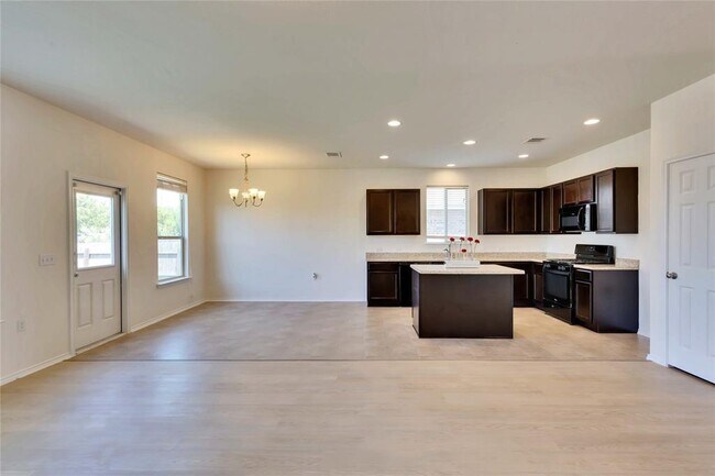 Building Photo - 7112 Longford Trail
