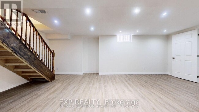 Building Photo - 27 Ventris Dr