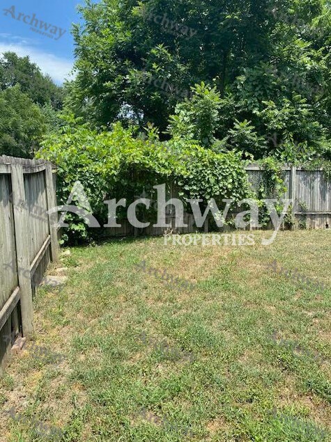 Foto del edificio - 7740 Farrow Ave