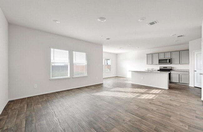 Building Photo - 191 Frogmore Lp
