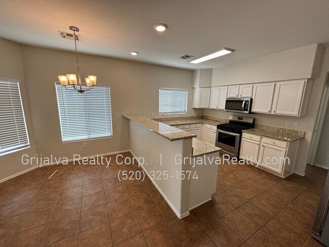 Foto del edificio - Rancho Sahuarita 3 BD, 2 BA House for Rent...