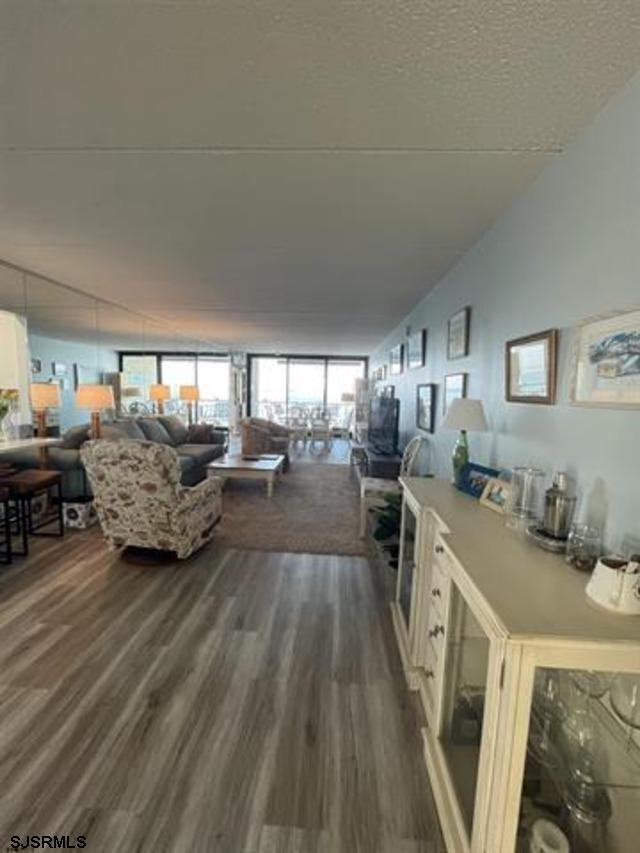 Foto del edificio - 336 Bay Ave