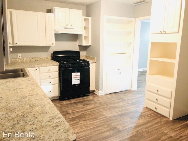 Foto del edificio - 4 br, 3 bath House - 953 Indian Hills Dr.