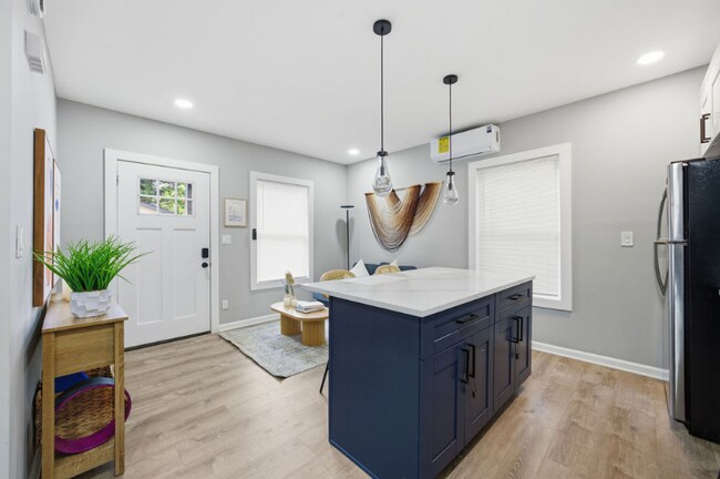 Foto del edificio - 1114 Oakland Dr SW