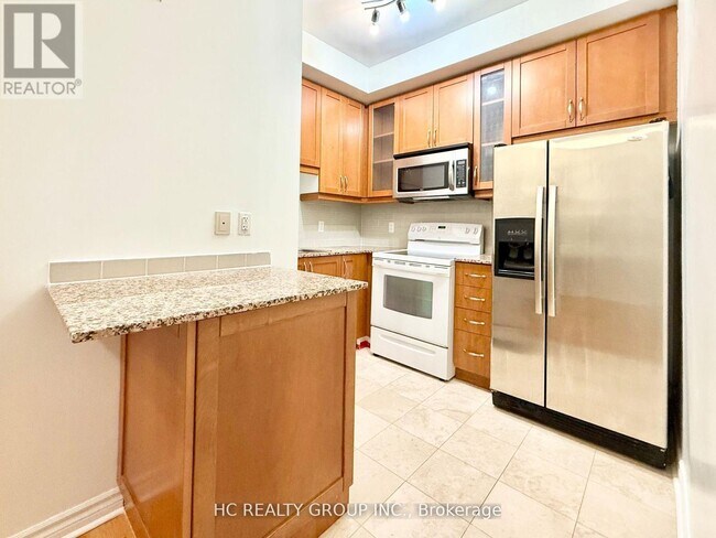 Photo du bâtiment - 18 Holmes Ave