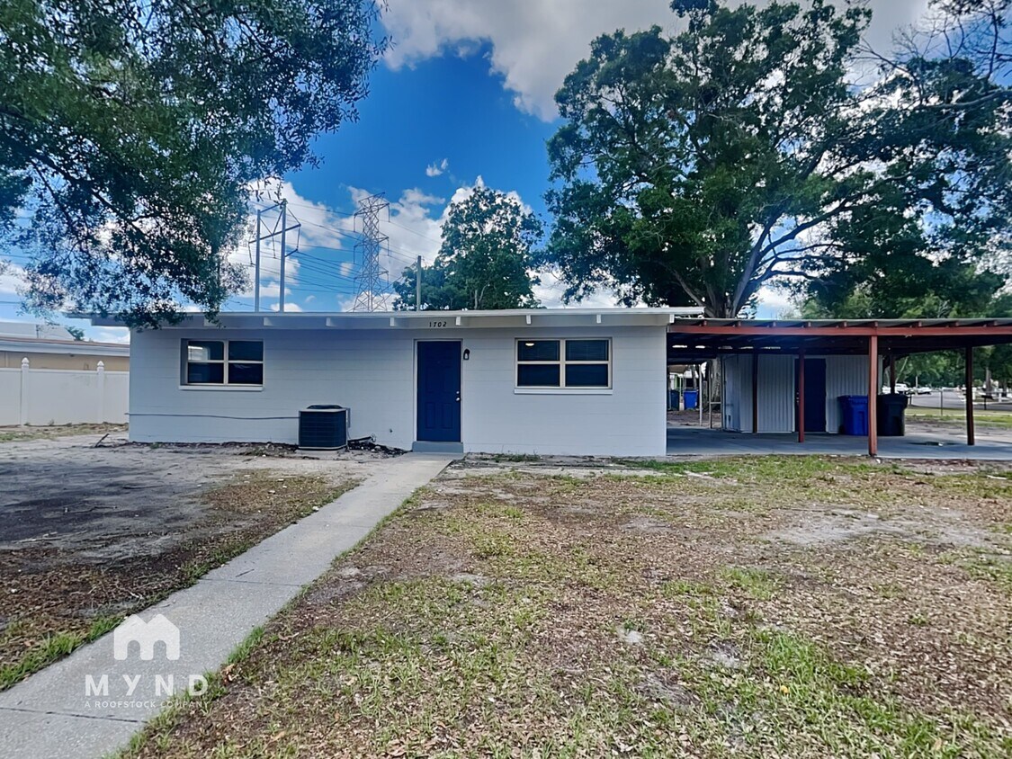 Primary Photo - 1702 Windsor Way