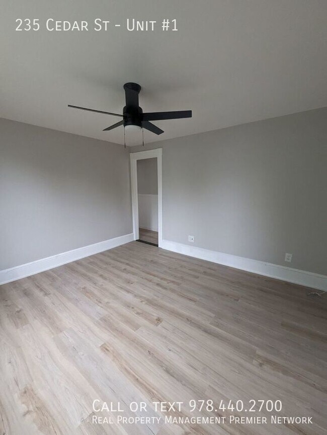 Foto del edificio - 235 Cedar St