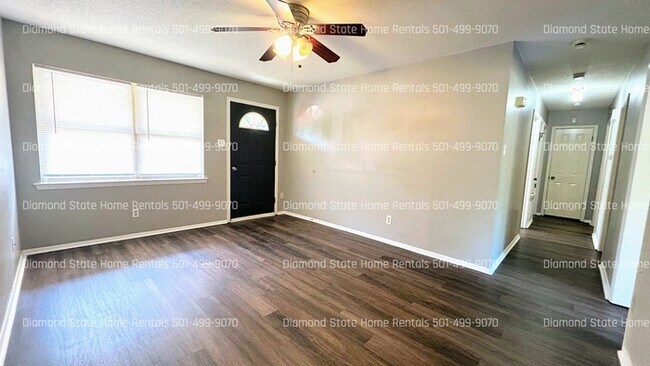Foto del edificio - 505 Lehman Dr