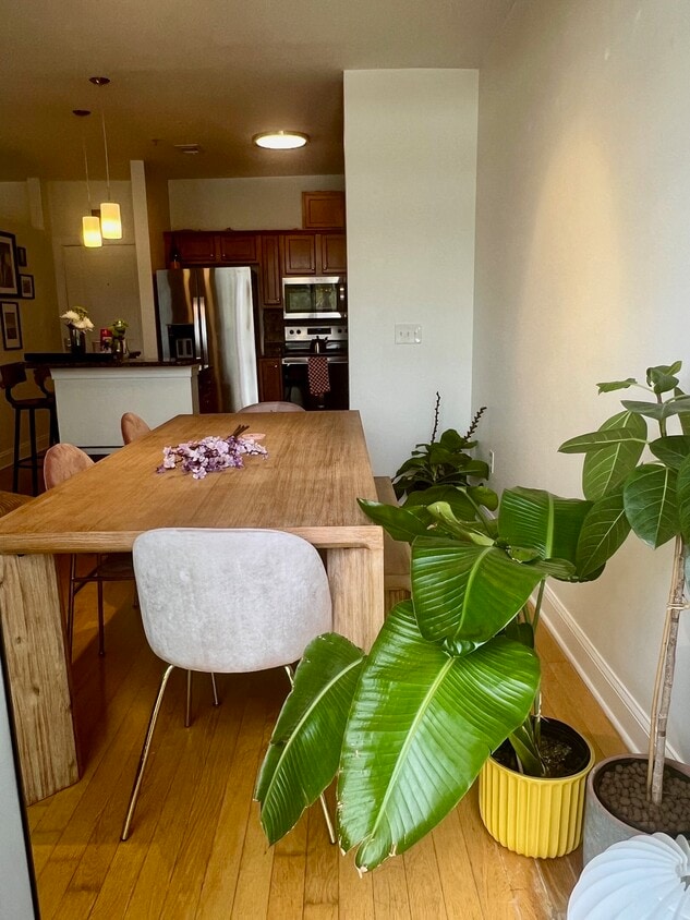 Photo - 2230 Cheshire Bridge Rd NE (Atlanta, GA)