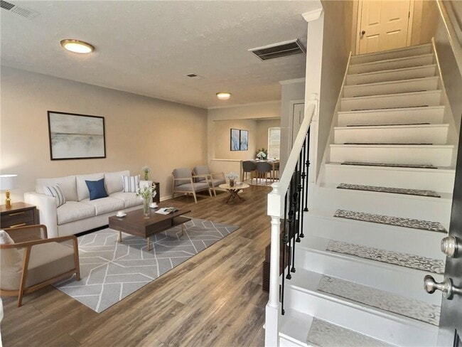 Building Photo - 235 Winding River Dr