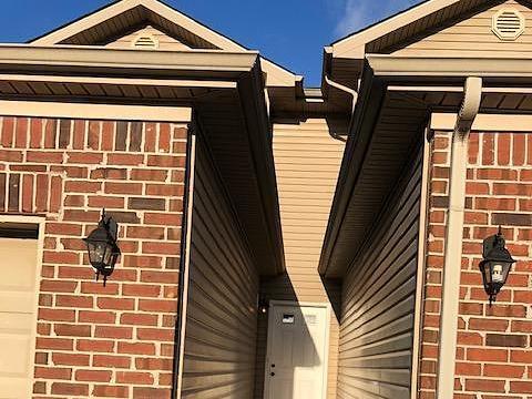 Primary Photo - Spring Creek Townhome