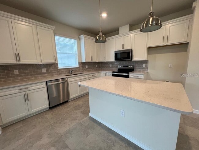 Foto del edificio - 17547 Saw Palmetto Ave