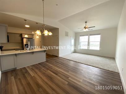 Building Photo - 947 W Coral Charm Wy