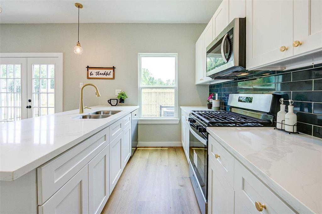 Foto principal - 5903 Bacher St