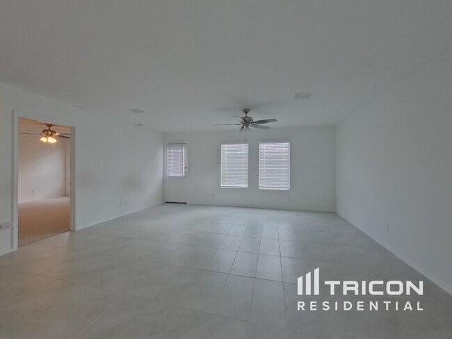 Building Photo - 1423 Dovekie Drive Forney TX