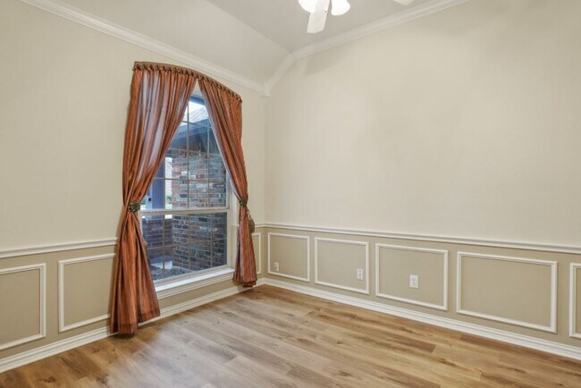 Building Photo - 3828 Shiver Rd