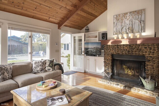 Foto del edificio - 3 br, 2.5 bath House - 3799 Carmel Valley ...
