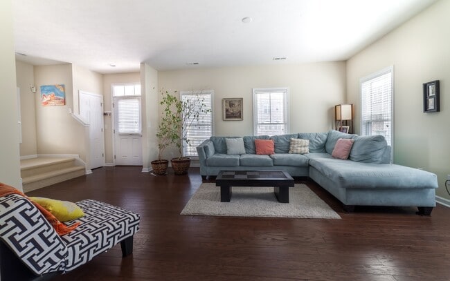 Foto del edificio - Available Sept 4th, 2026!