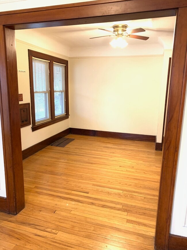Livingroom - 310 Virginia Ave