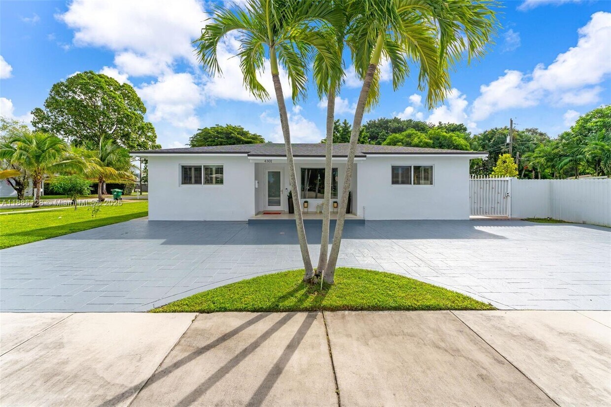 Foto principal - 4301 SW 85th Ave