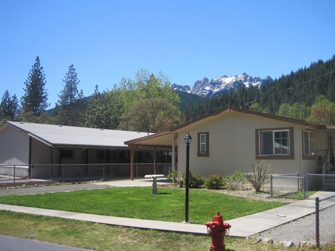 Primary Photo - River Wood Mobile Estates