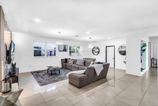 Foto del edificio - 18725 NE 18th Ave