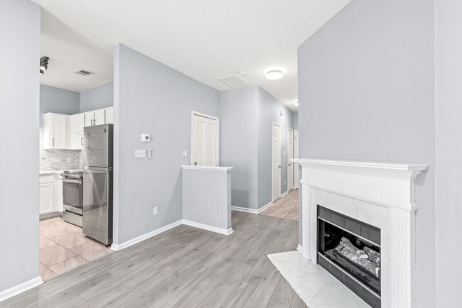 Building Photo - Gated Community in S. Charlotte