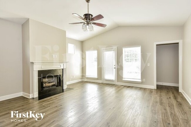 Building Photo - 6957 Sunnywood Dr