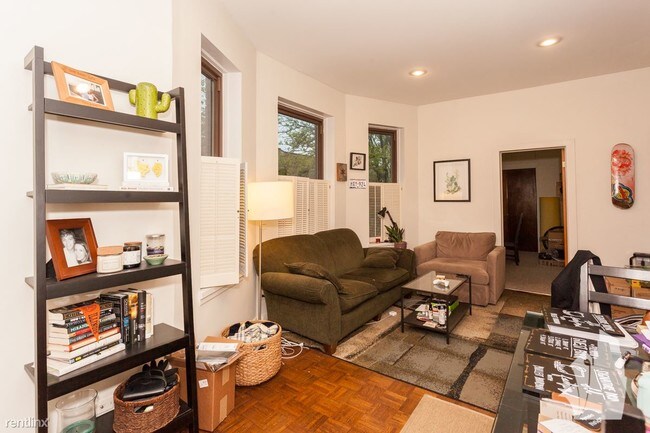 Foto del edificio - 746 W California Terrace