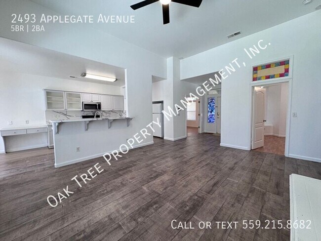 Foto del edificio - 2493 Applegate Ave