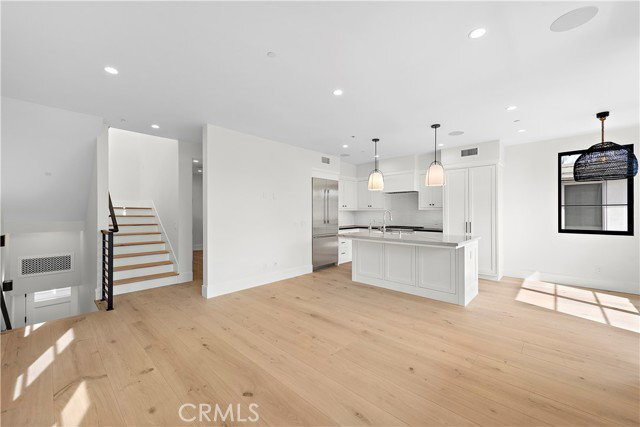 Foto del edificio - 434 Goldenrod Ave