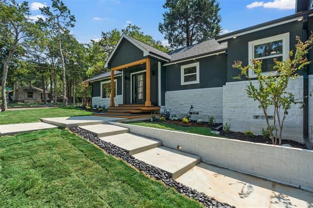 Foto del edificio - 1503 E Lakeview Dr