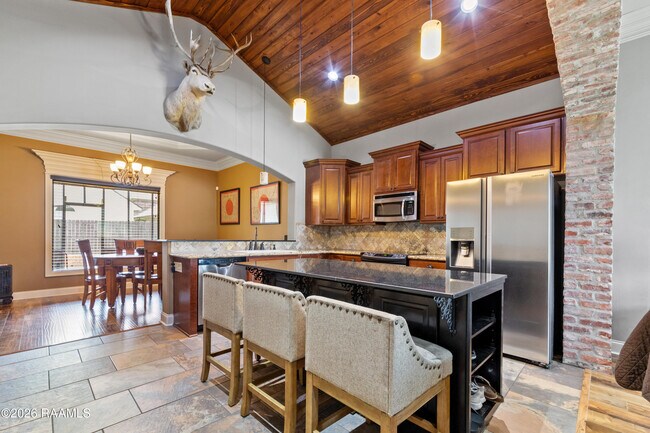 Foto del edificio - 126 Heathwood Dr