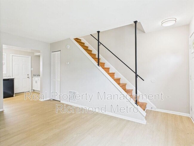 Foto del edificio - 2701 Midlothian Tpke