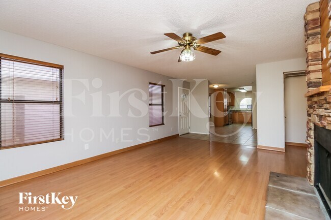 Foto del edificio - 6410 W Townley Ave