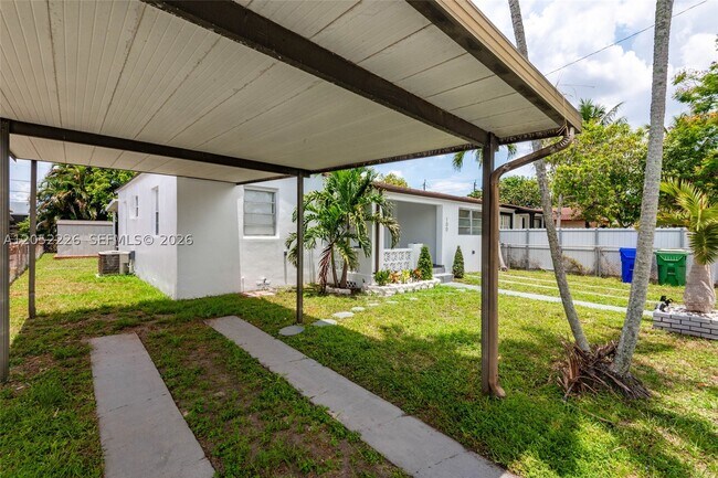 Foto del edificio - 100 SW 58th Ct