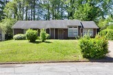 Foto principal - 2414 Leslie Brook Dr