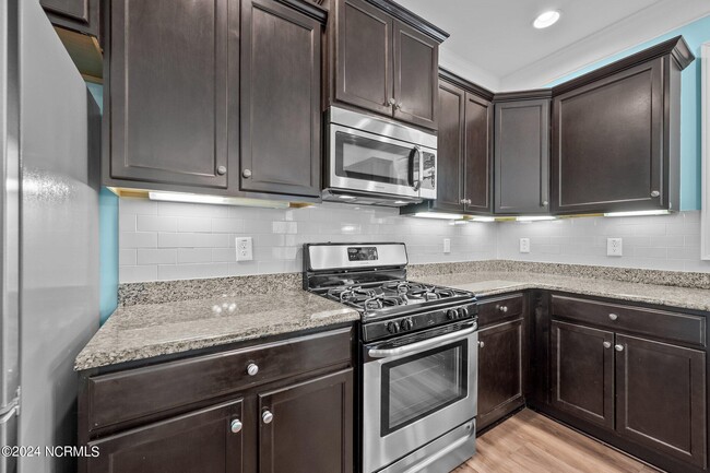 Foto del edificio - 665 Morris Landing Rd