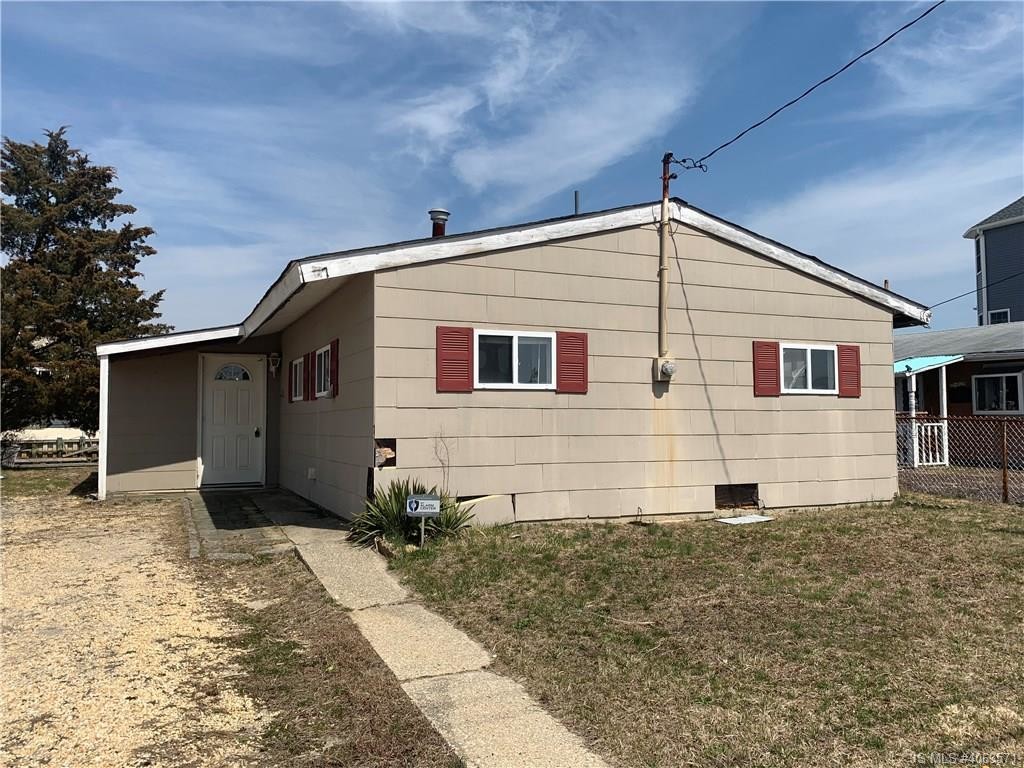 Primary Photo - 107 E Susquehanna Dr