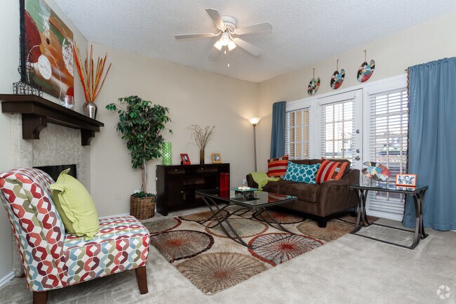 1BR,1BA-672sft - Summer Bend