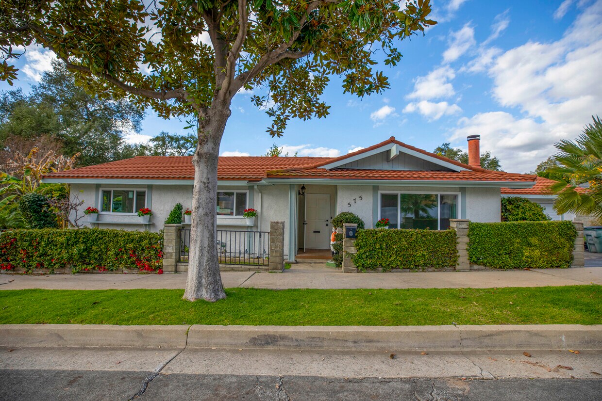 Foto principal - 575 Winona Way