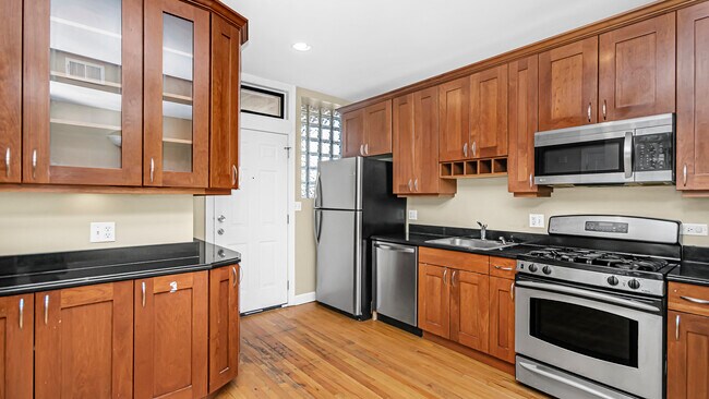 Foto del edificio - 6442 N Leavitt St