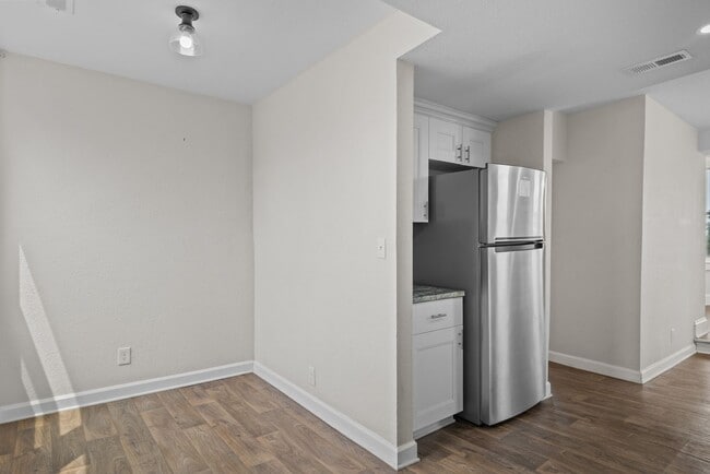Photo - 635 South Street - Unit C Apartment