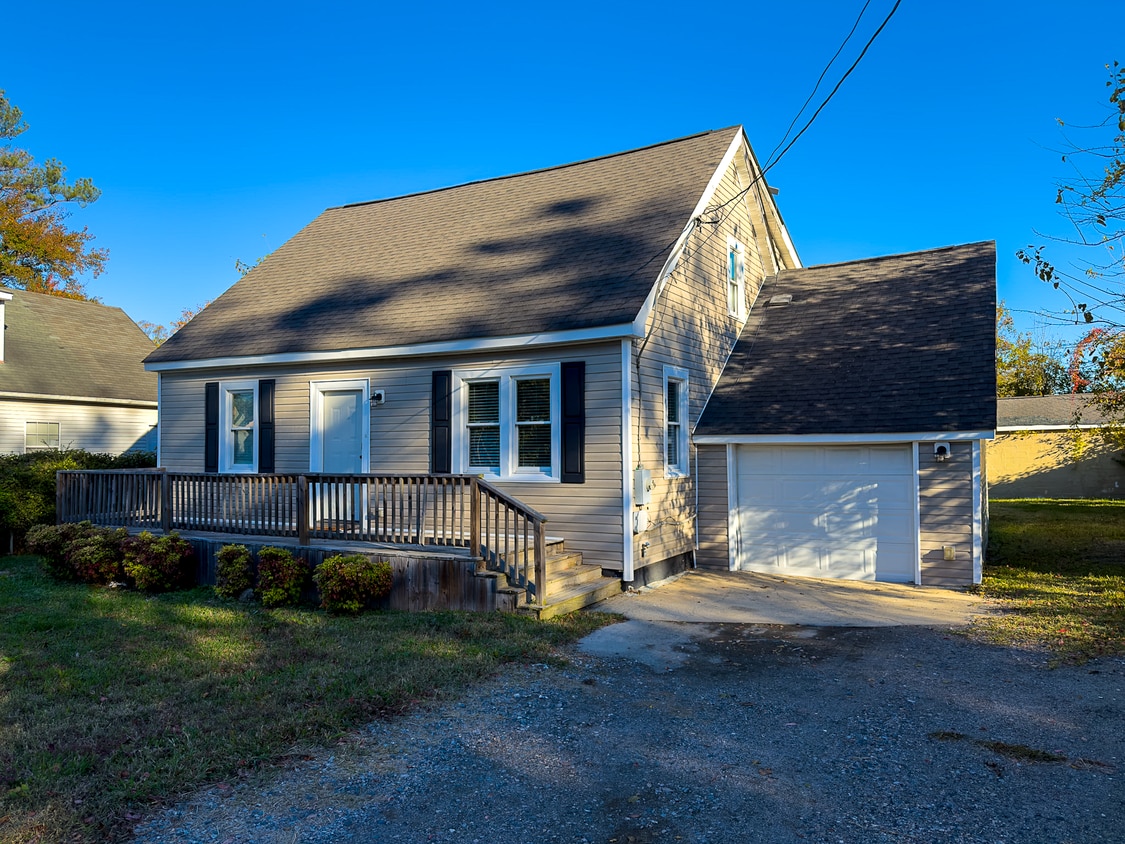 Photo - 25 W Sunset Rd (Hampton, VA)